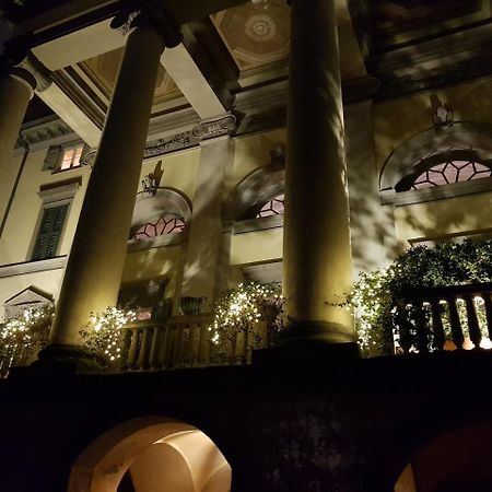 Charmerooms Palazzo Stampa ベルガモ エクステリア 写真